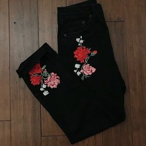 High waisted/ black/ embroidered jeans